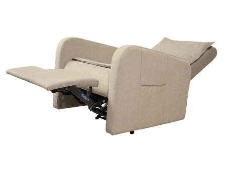 Массажное кресло реклайнер с механическим приводом FUJIMO COMFORT CHAIR F3005 FMF Ваниль (Sakura 4)